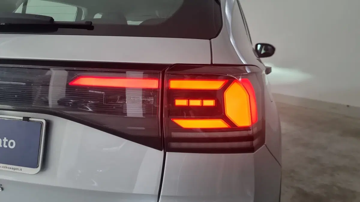 Volkswagen T-Cross usata a L'Aquila (8)