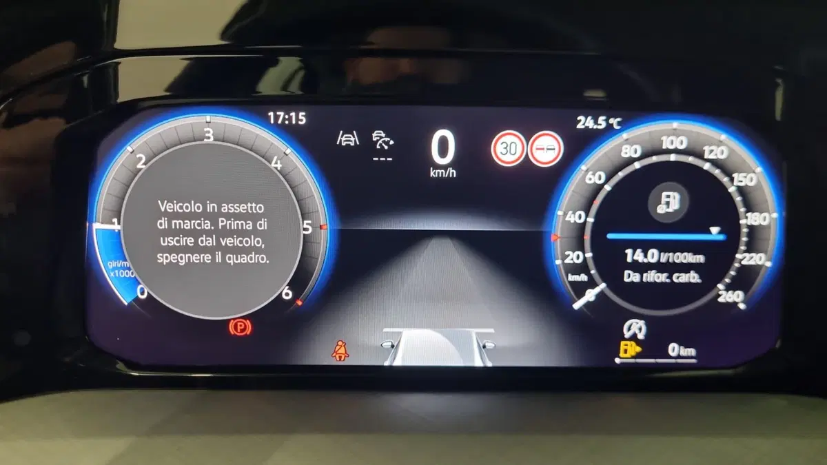 Volkswagen Golf usata a L'Aquila (12)
