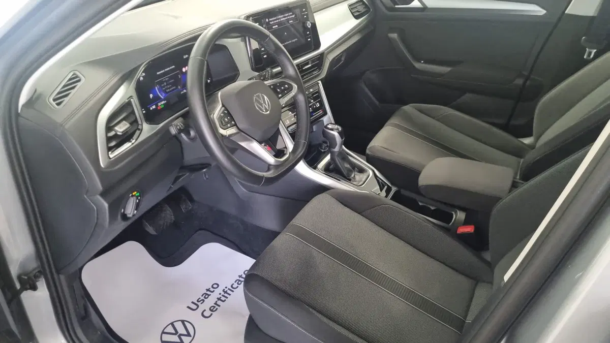 Volkswagen T-Roc usata a L'Aquila (13)