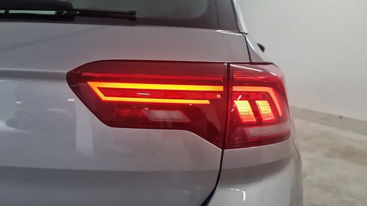 Volkswagen T-Roc usata a L'Aquila (8)