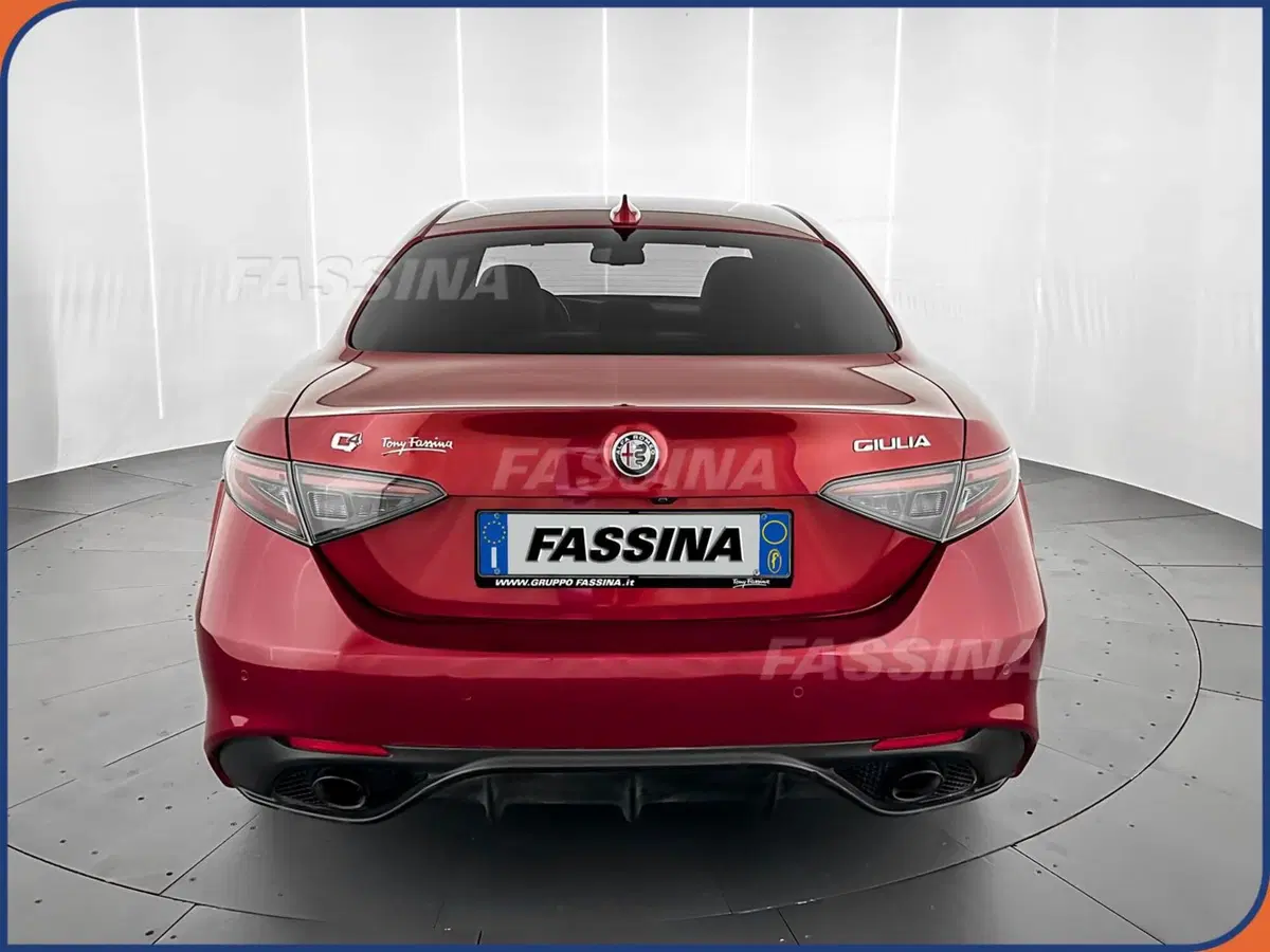 Alfa Romeo Giulia usata a Milano (5)