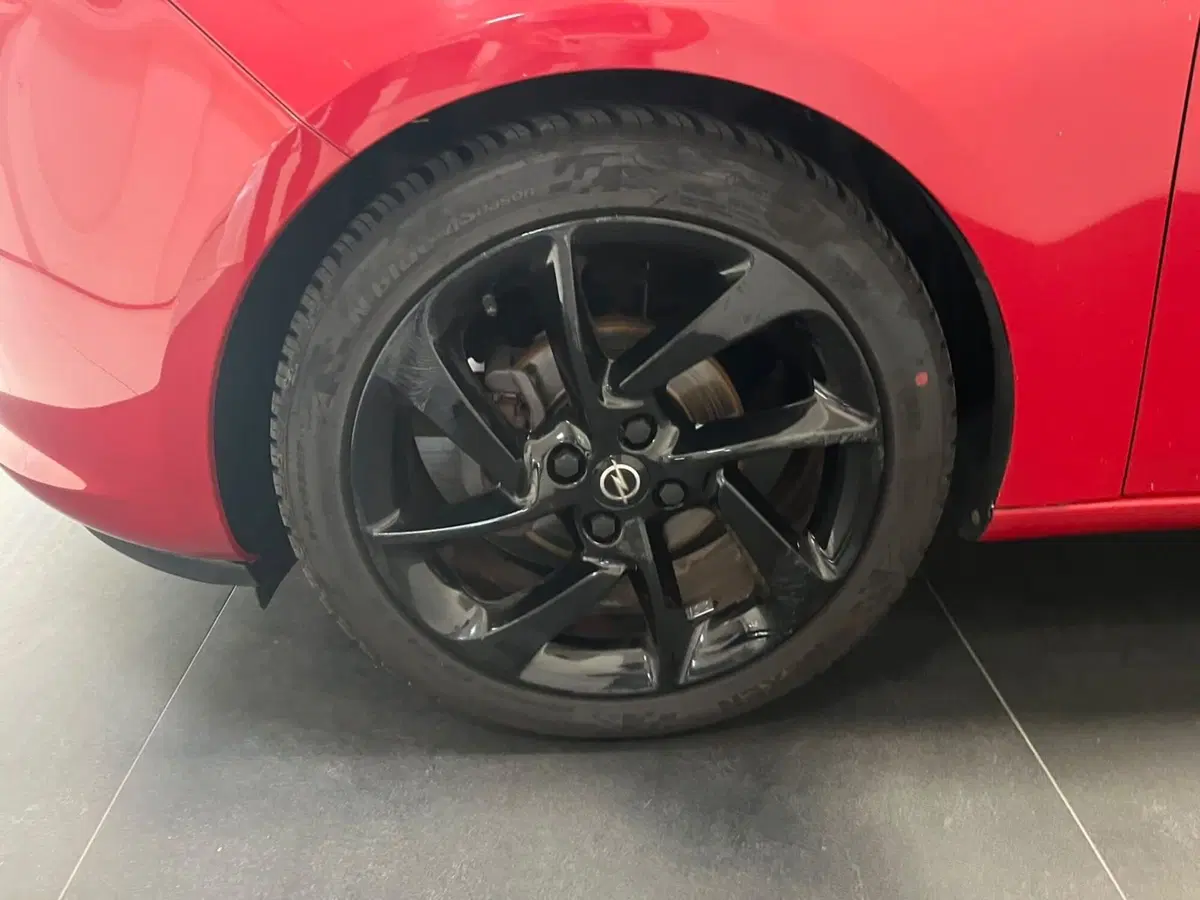 Opel Adam usata a Lucca (8)