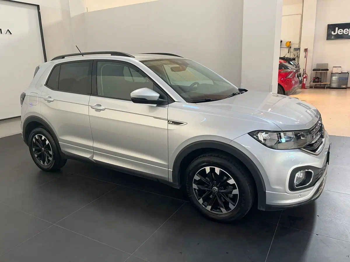 Volkswagen T-Cross usata a Lucca (4)