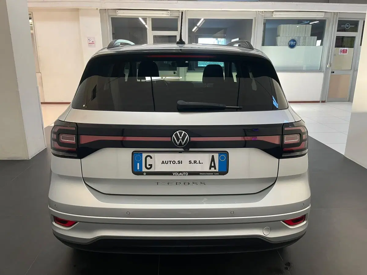 Volkswagen T-Cross usata a Lucca (6)