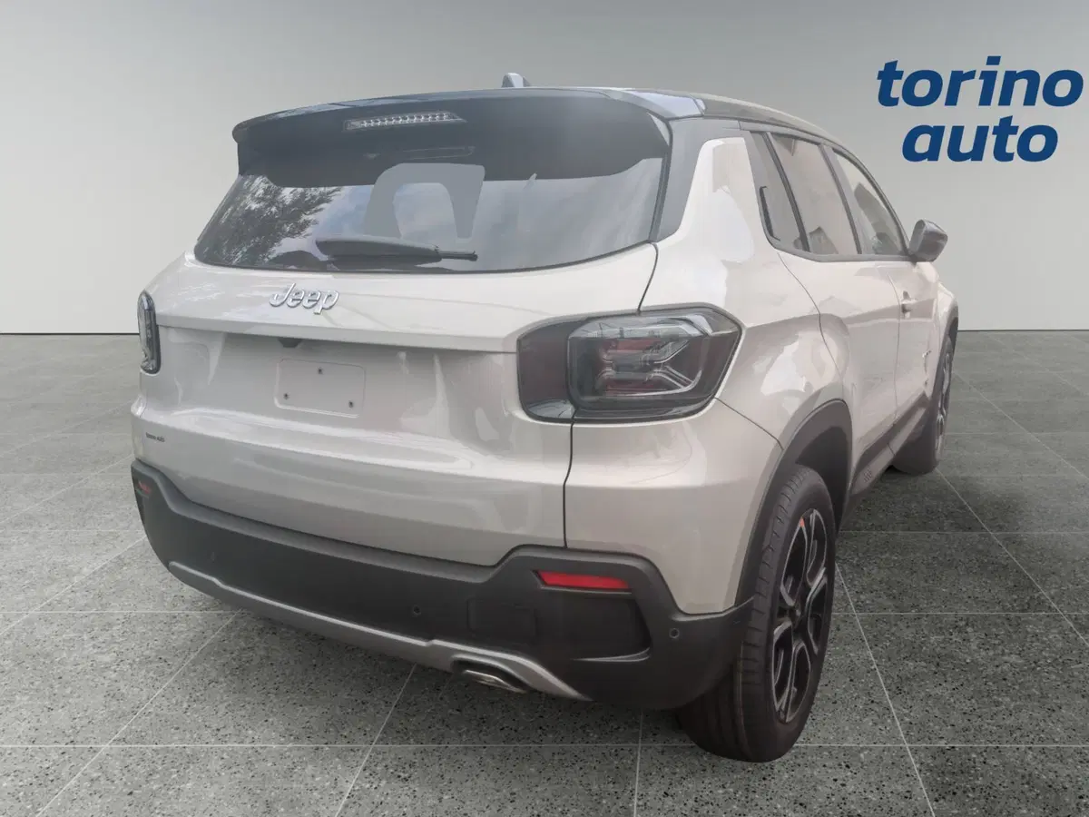 Jeep Avenger nuova a Torino (4)
