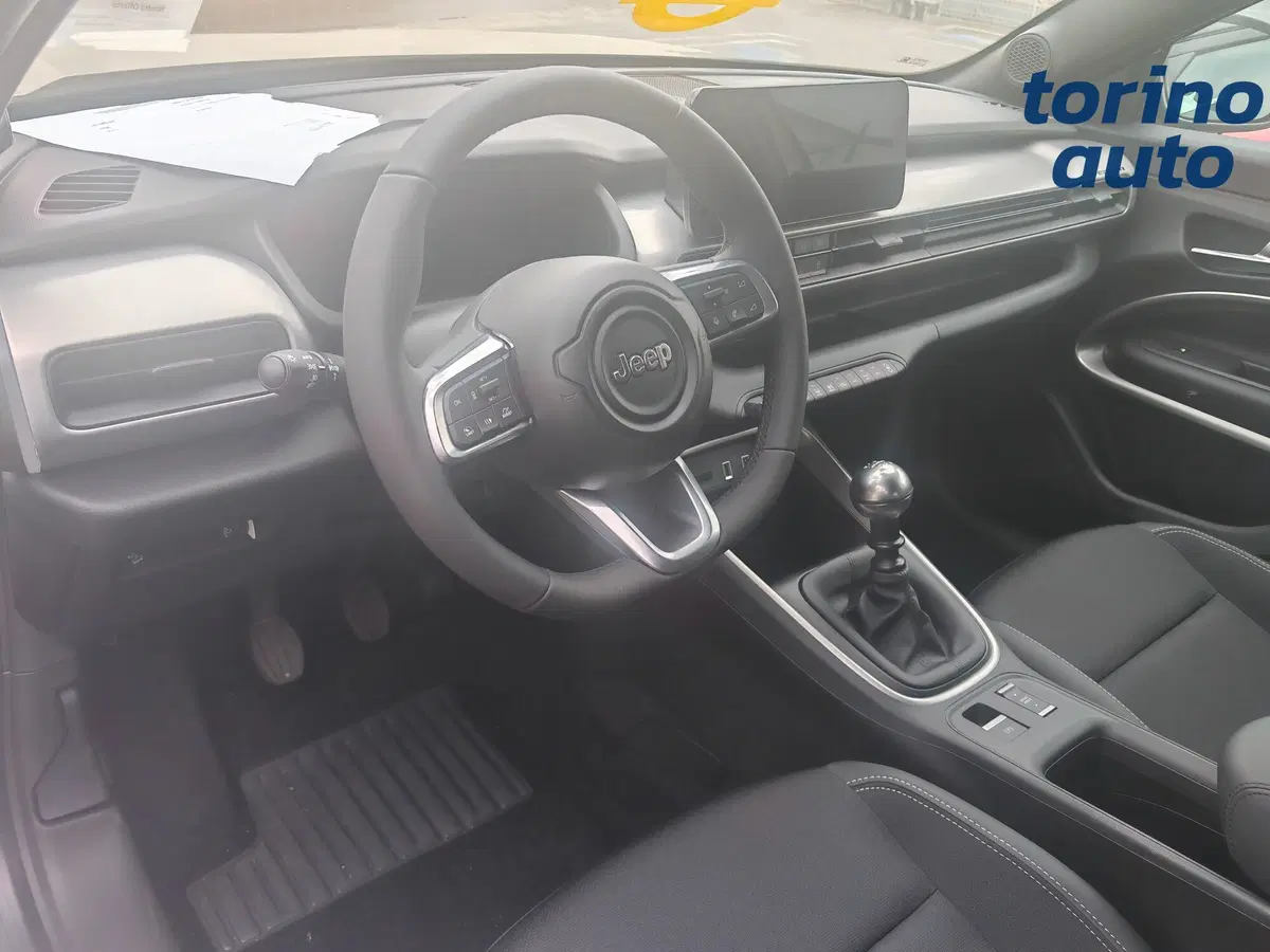 Jeep Avenger nuova a Torino (5)