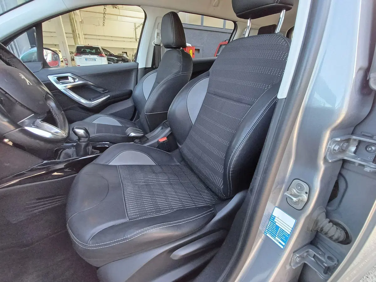Peugeot 2008 usata a Modena (12)