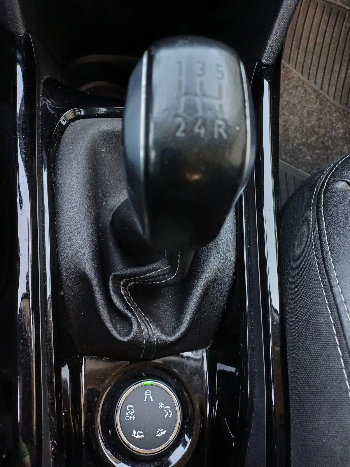 Peugeot 2008 usata a Modena (18)
