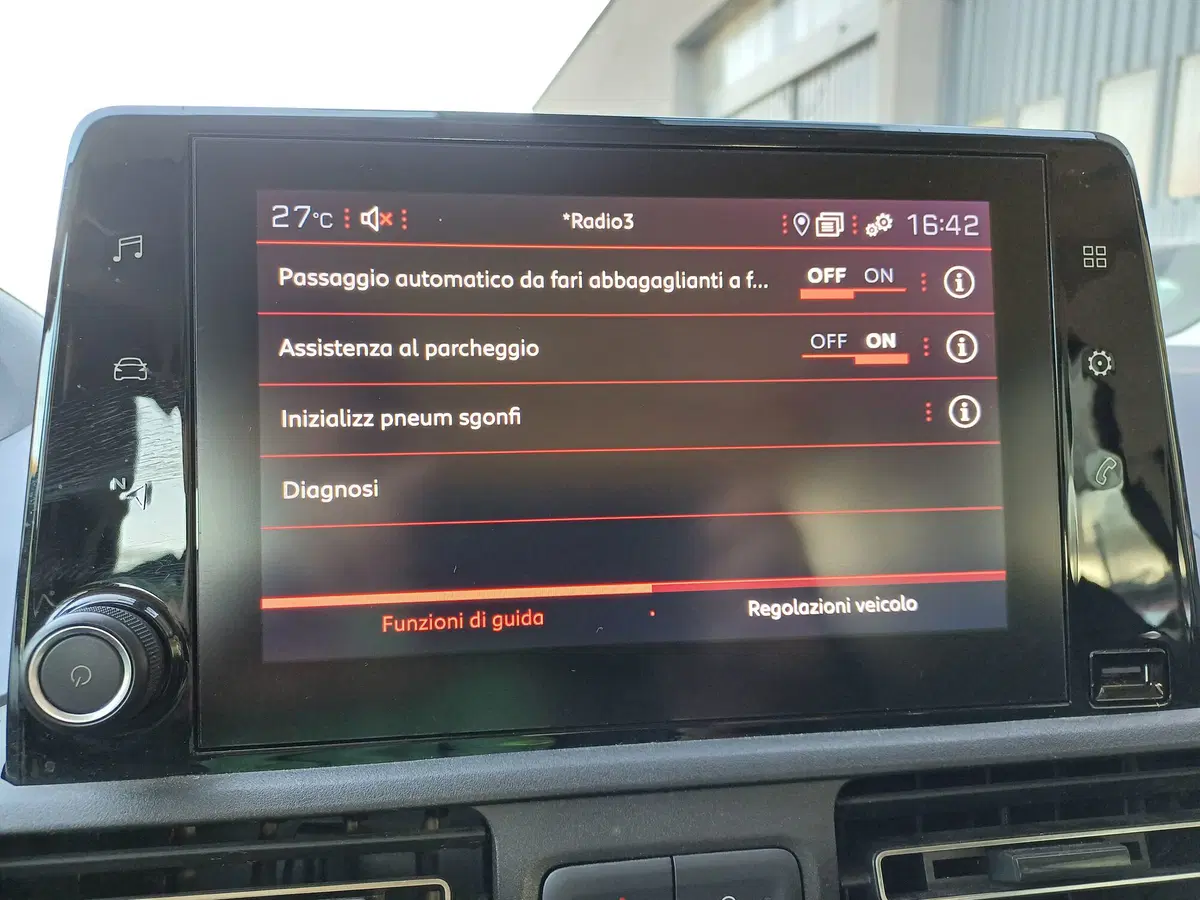 Peugeot Rifter usata a Modena (19)