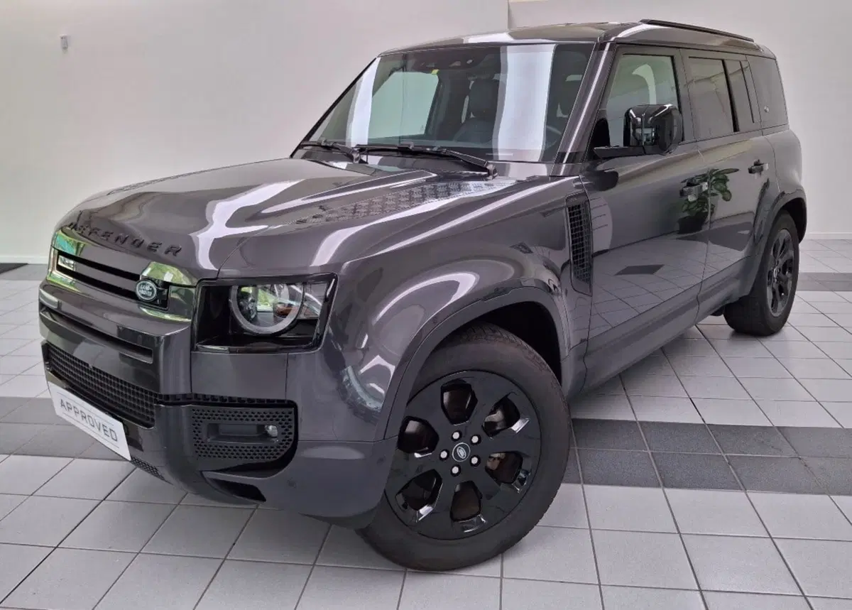 Land Rover Defender usata a Verbano Cusio Ossola