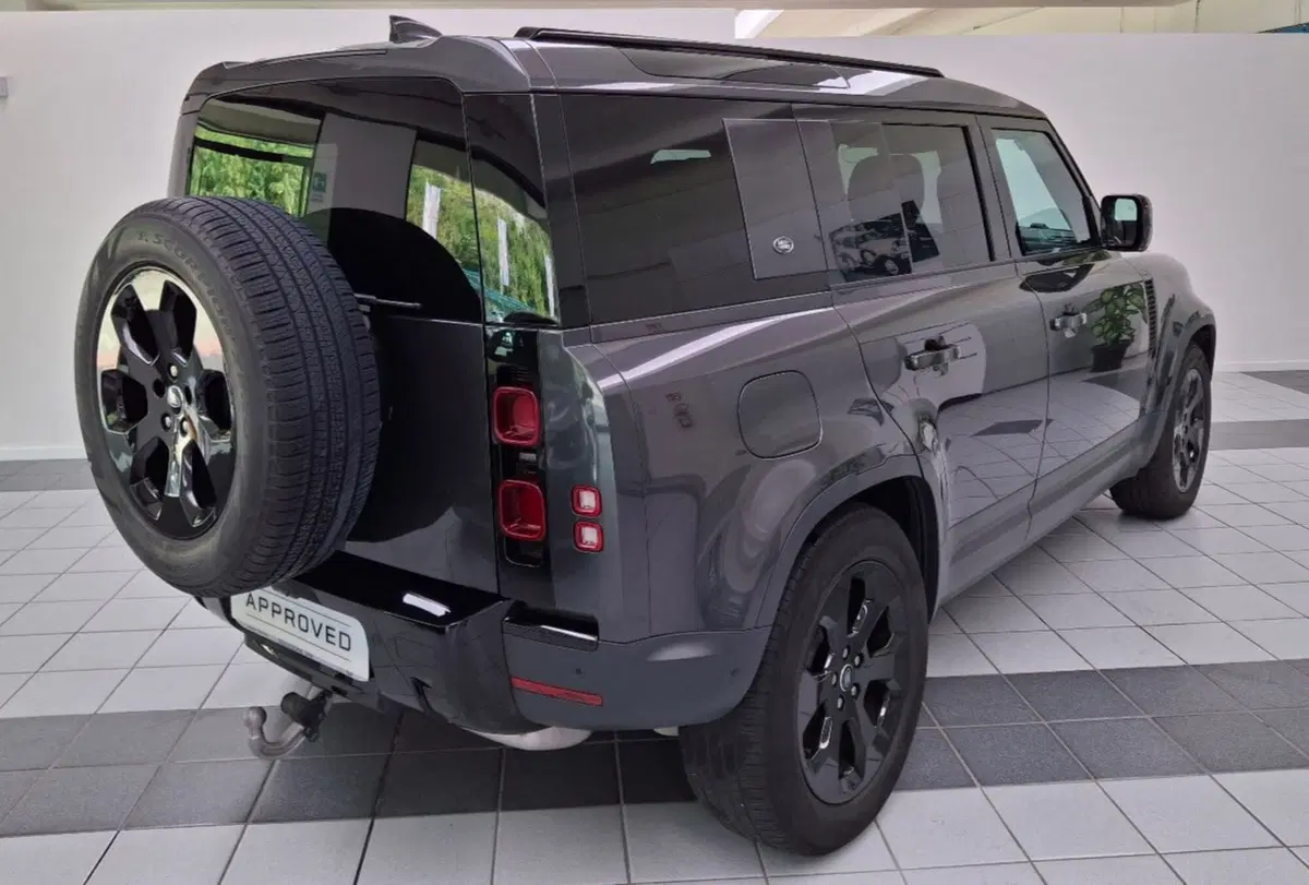 Land Rover Defender usata a Verbano Cusio Ossola (2)