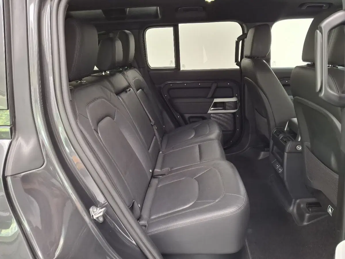 Land Rover Defender usata a Verbano Cusio Ossola (5)