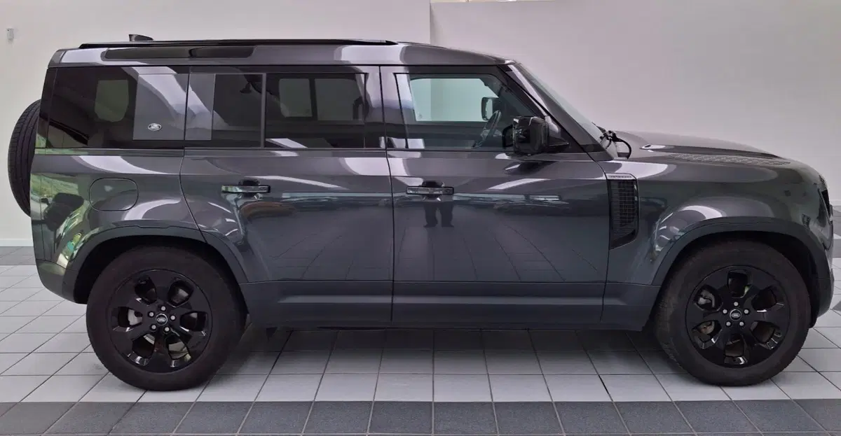 Land Rover Defender usata a Verbano Cusio Ossola (6)