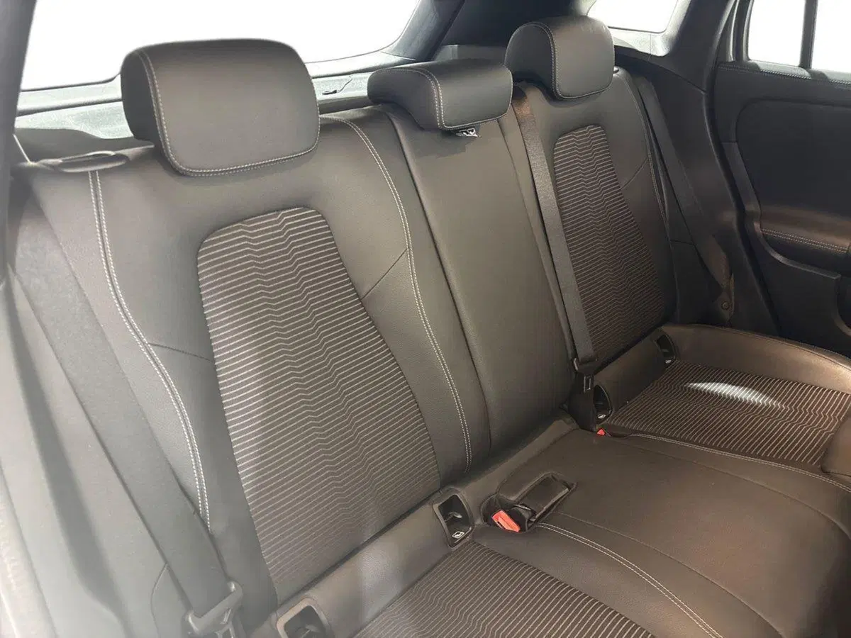 Mercedes-Benz GLA SUV usata a Napoli (16)