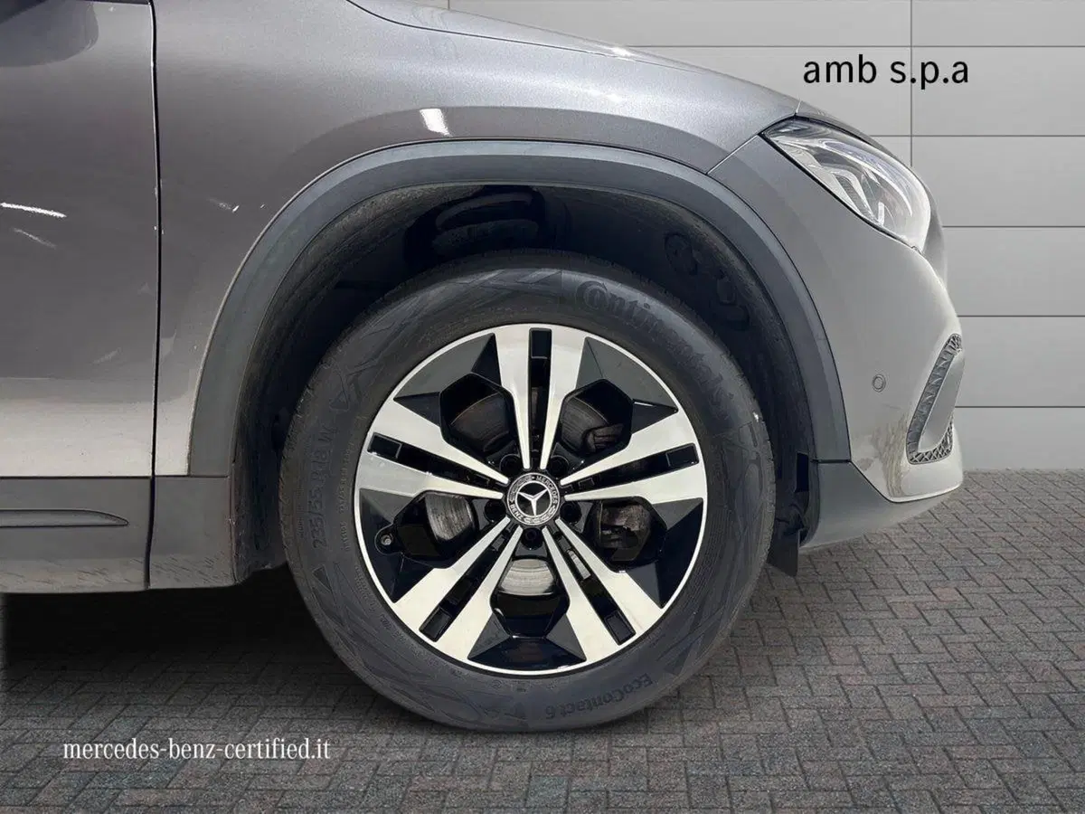 Mercedes-Benz GLA SUV usata a Napoli (17)