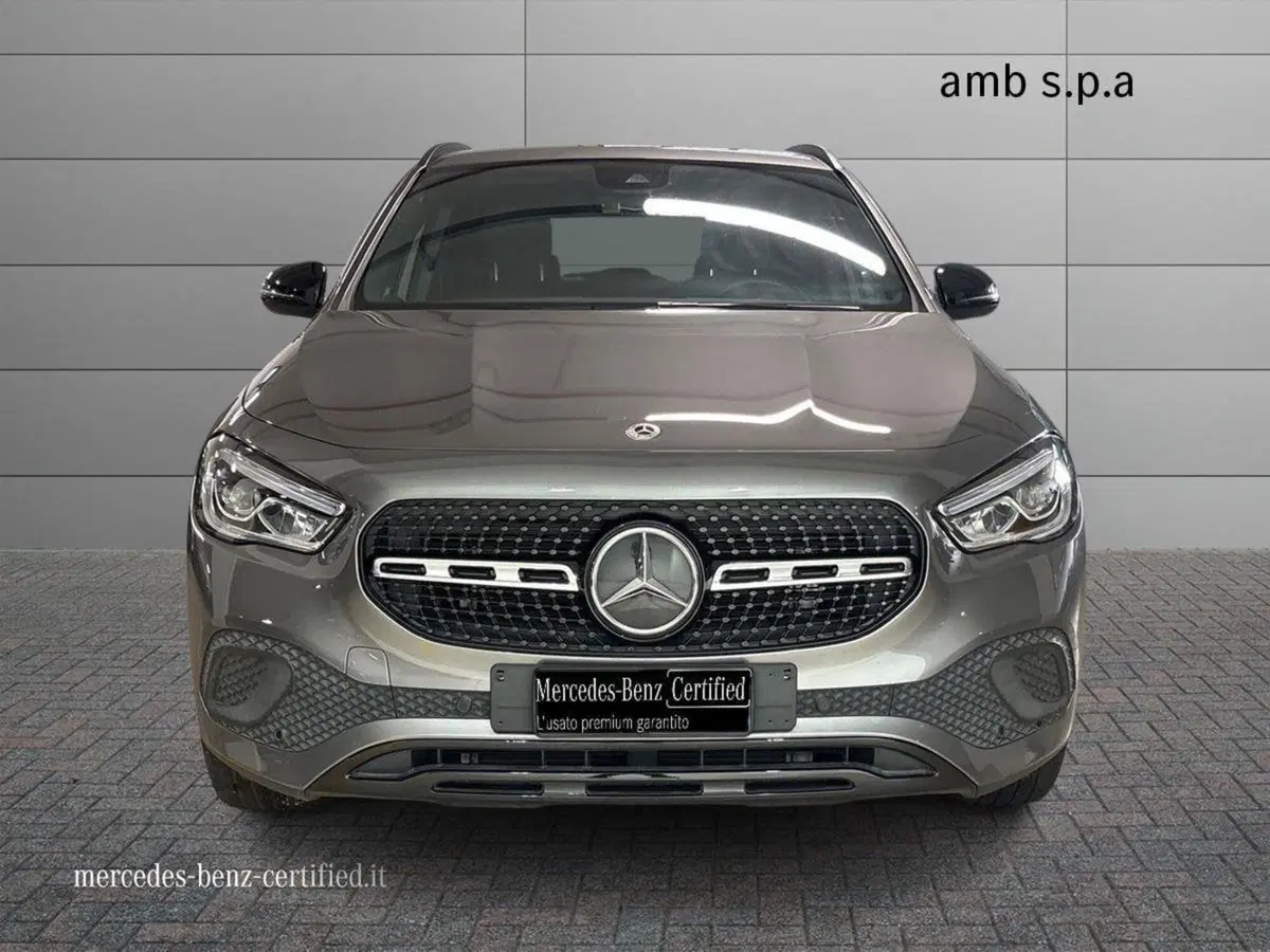 Mercedes-Benz GLA SUV usata a Napoli (3)