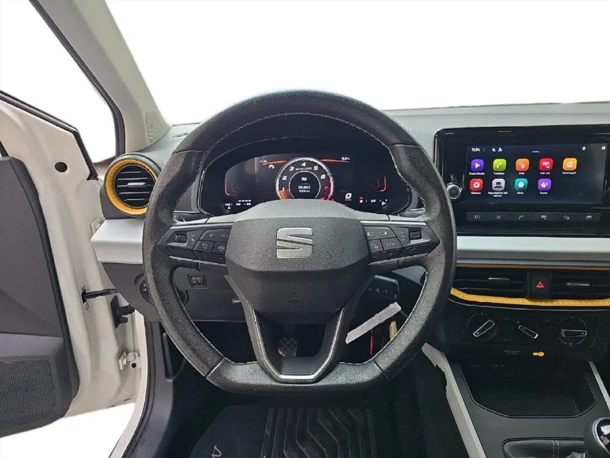 SEAT Arona usata a Lecco (10)