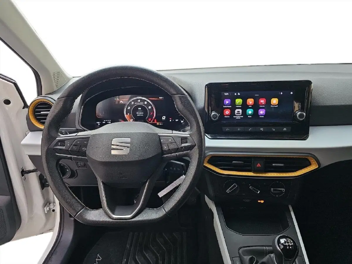 SEAT Arona usata a Lecco (9)