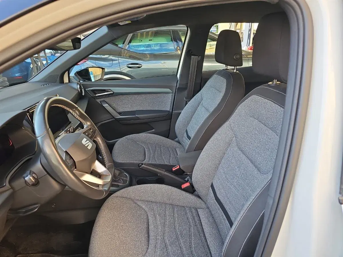 SEAT Arona usata a Lecco (11)