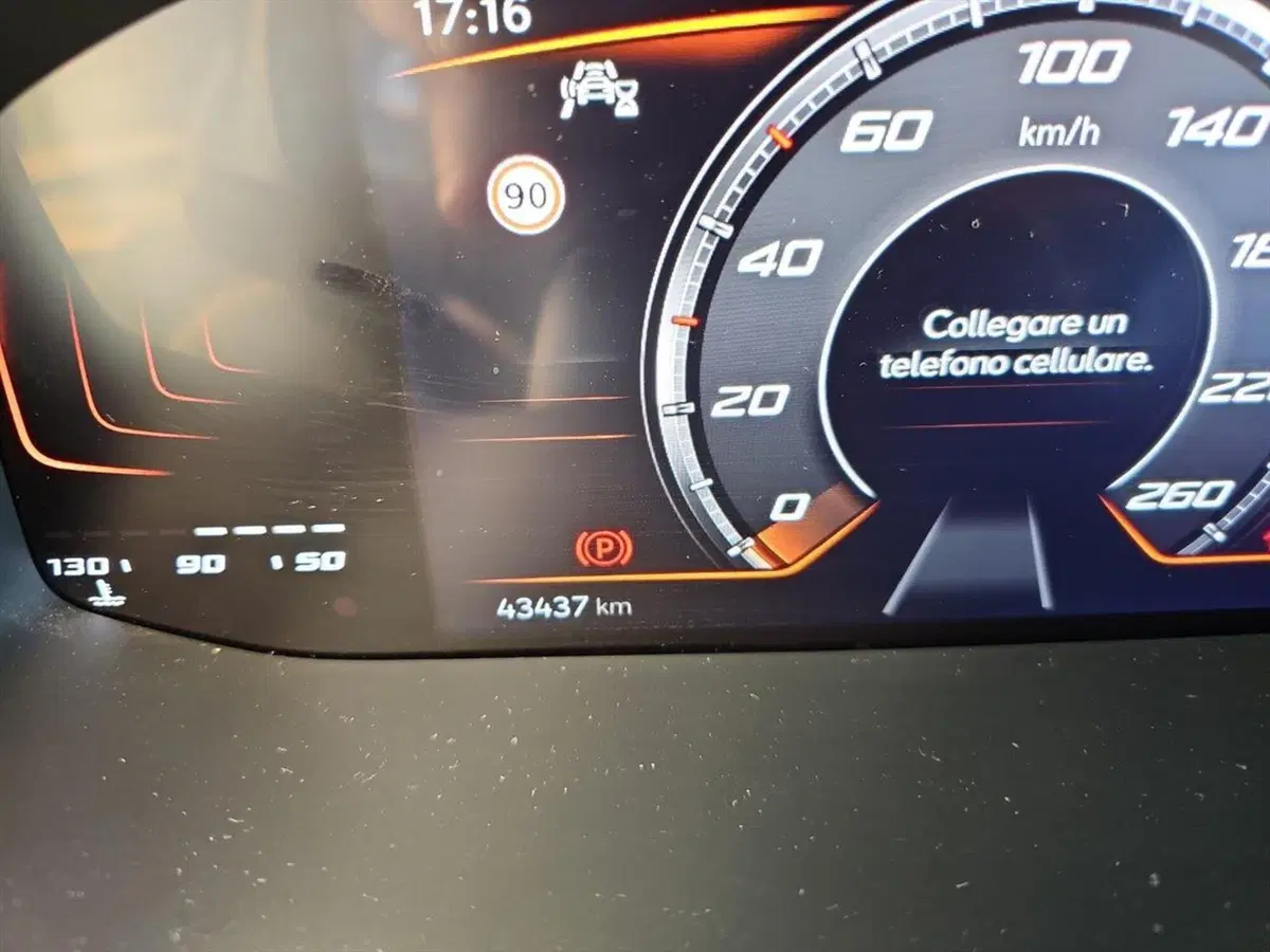SEAT Arona usata a Lecco (17)