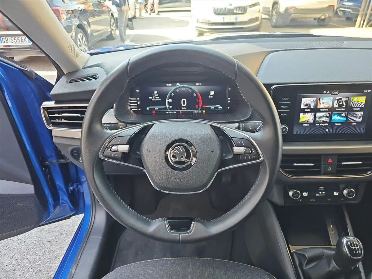 Skoda Kamiq usata a Lecco (10)