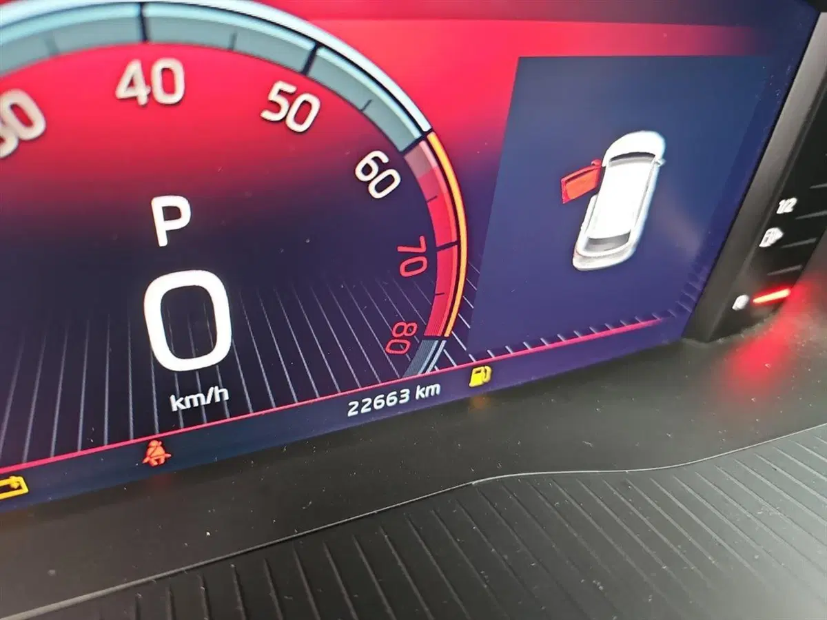 Skoda Karoq usata a Lecco (16)