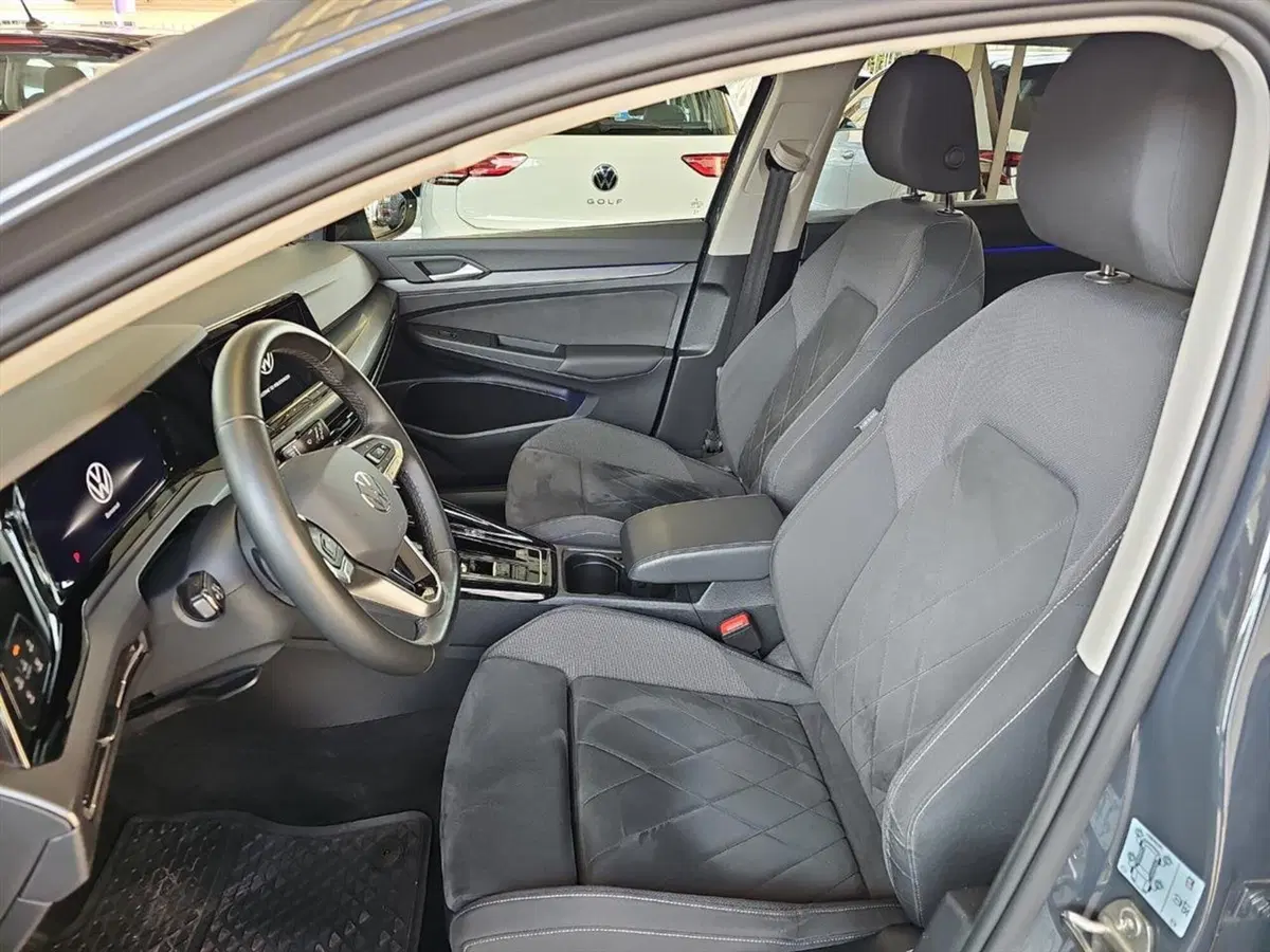 Volkswagen Golf usata a Lecco (11)