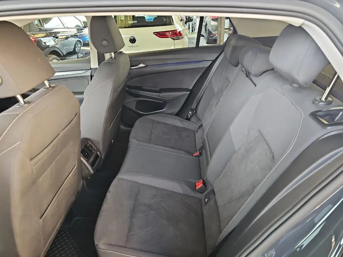 Volkswagen Golf usata a Lecco (12)