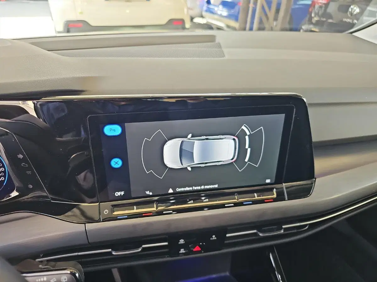 Volkswagen Golf usata a Lecco (15)