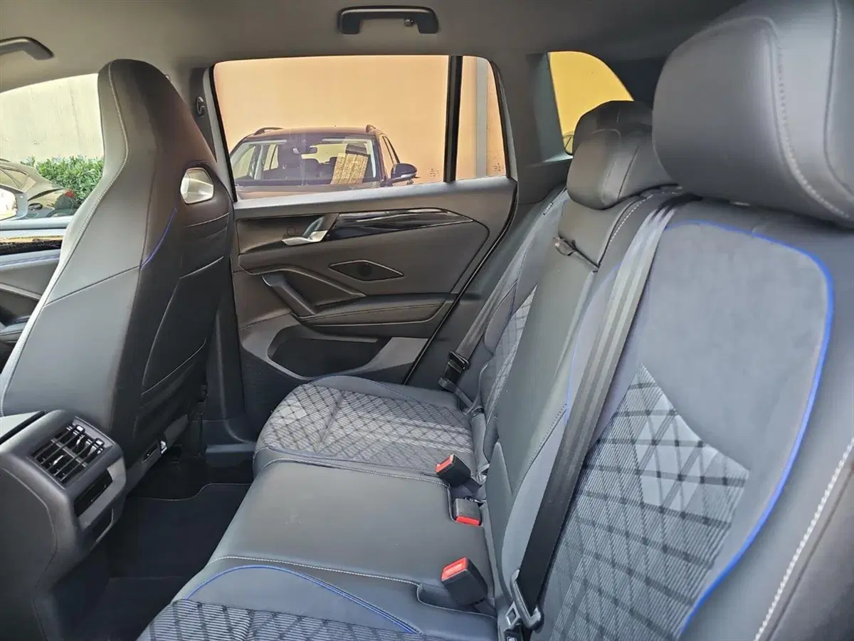 Volkswagen Tiguan usata a Lecco (12)