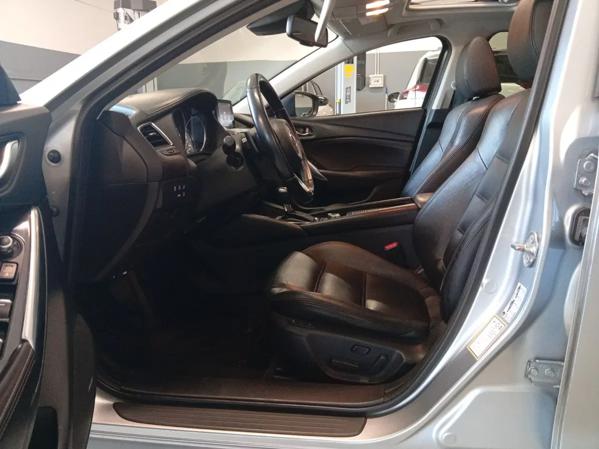 Mazda Mazda6 Sedan usata a Varese (9)
