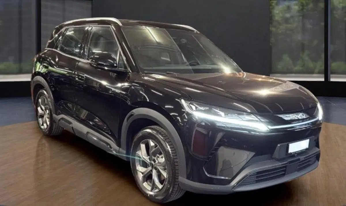 Byd Atto 2 DM-i usata a Bologna (7)