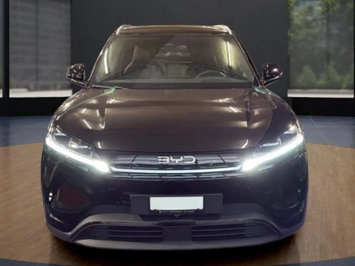 Byd Atto 2 DM-i usata a Bologna (8)