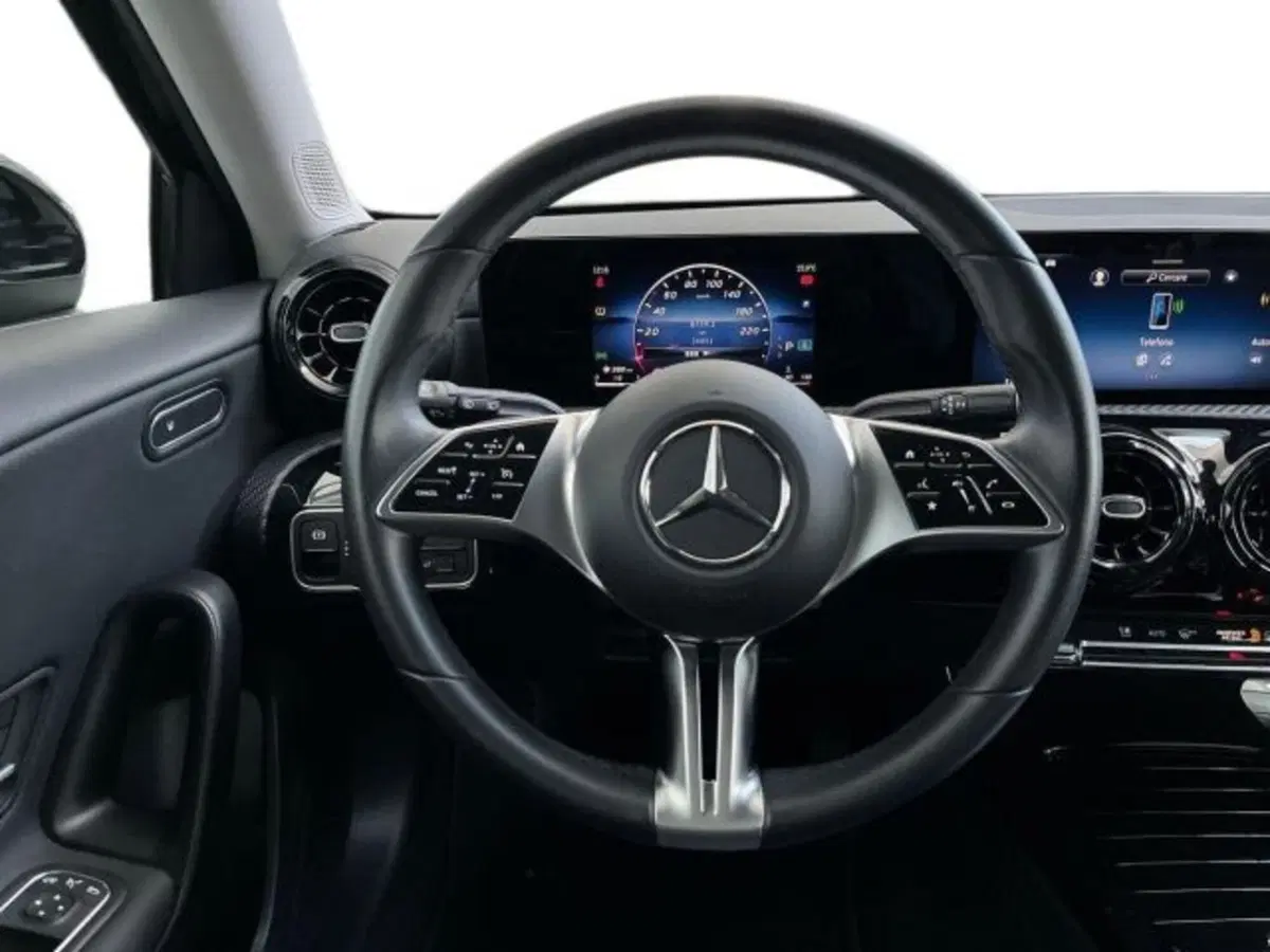 Mercedes-Benz Classe A Sedan usata a Verona (11)