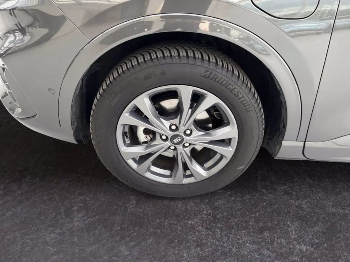 Ford Kuga usata a Milano (9)