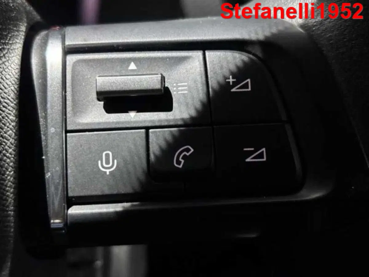 Citroen E-C4 usata a Bologna (19)