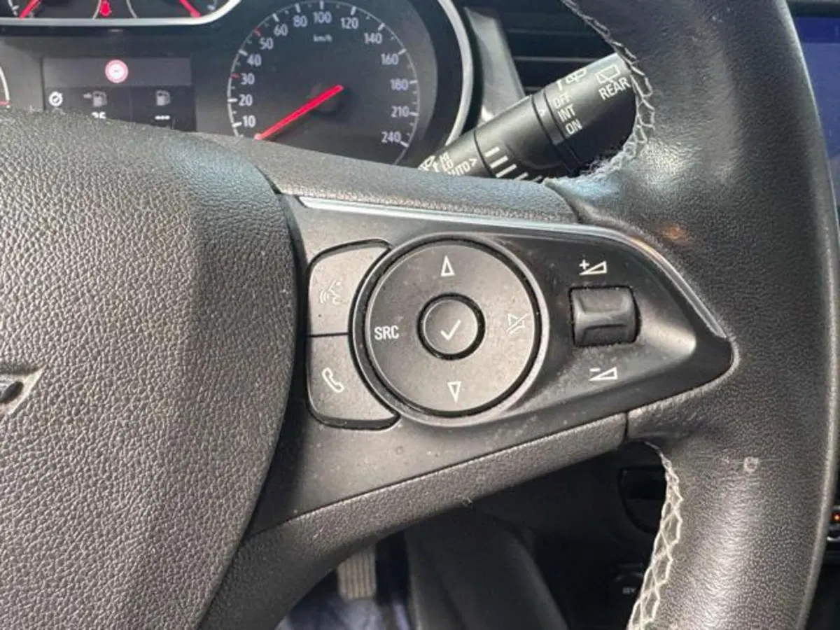 Opel Crossland usata a Vercelli (15)