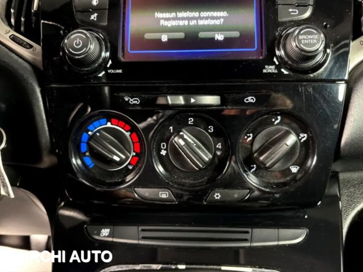 Lancia Ypsilon usata a Perugia (19)