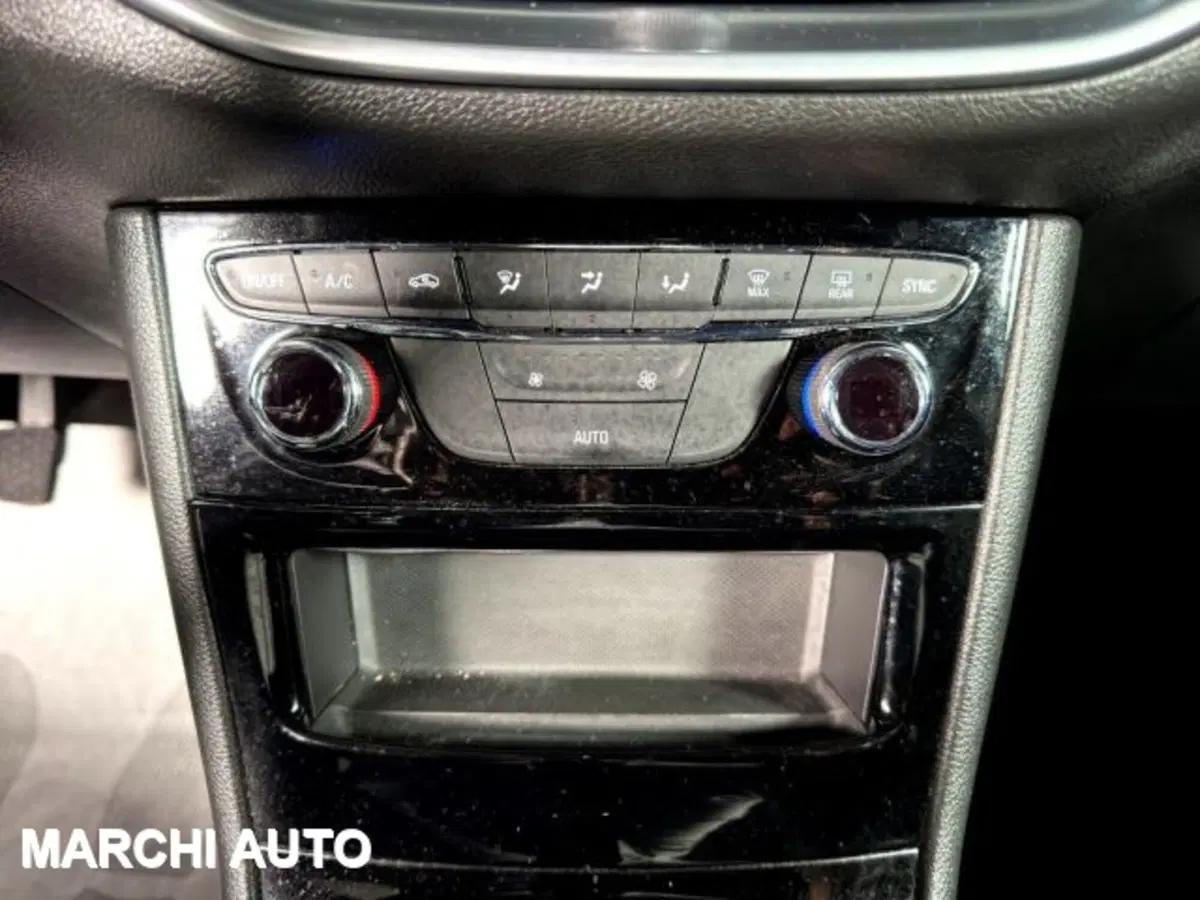 Opel Astra usata a Perugia (19)