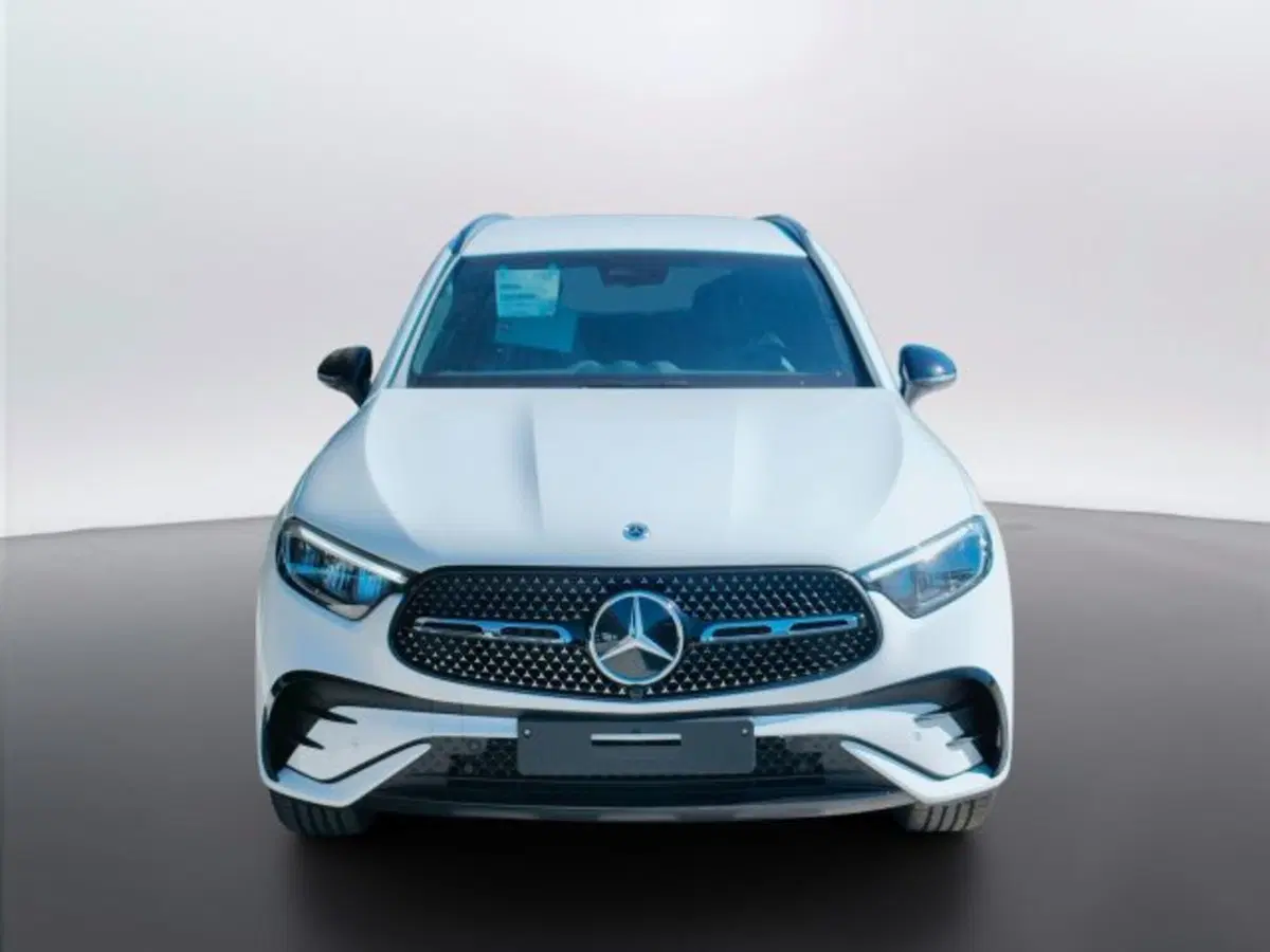 Mercedes-Benz GLC SUV nuova a Teramo (2)