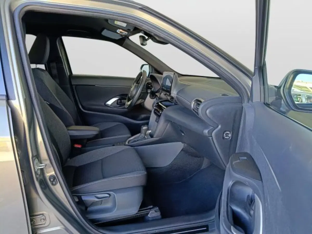 Toyota Yaris Cross usata a Teramo (11)