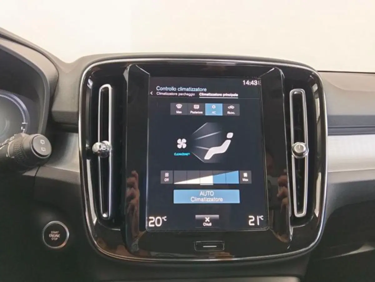 Volvo XC40 usata a Como (12)