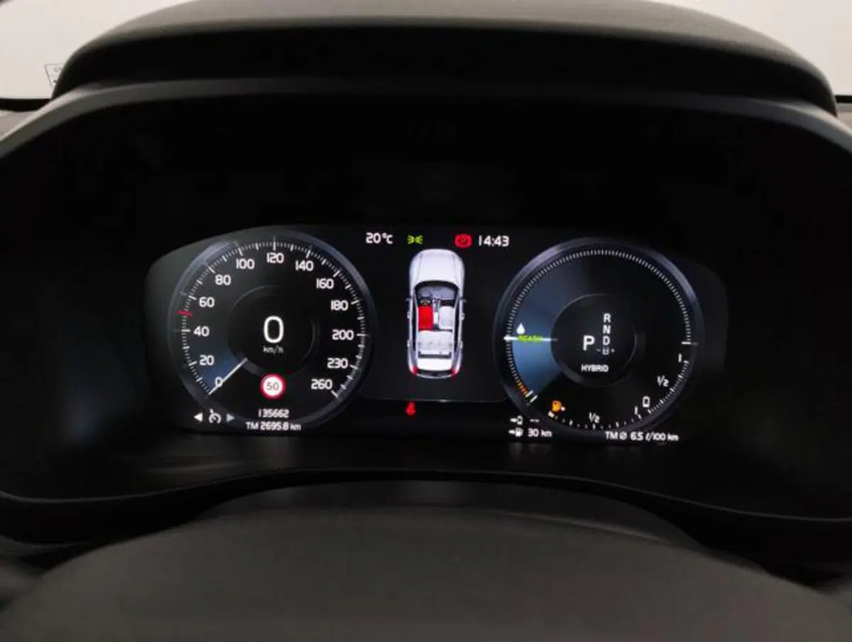 Volvo XC40 usata a Como (9)