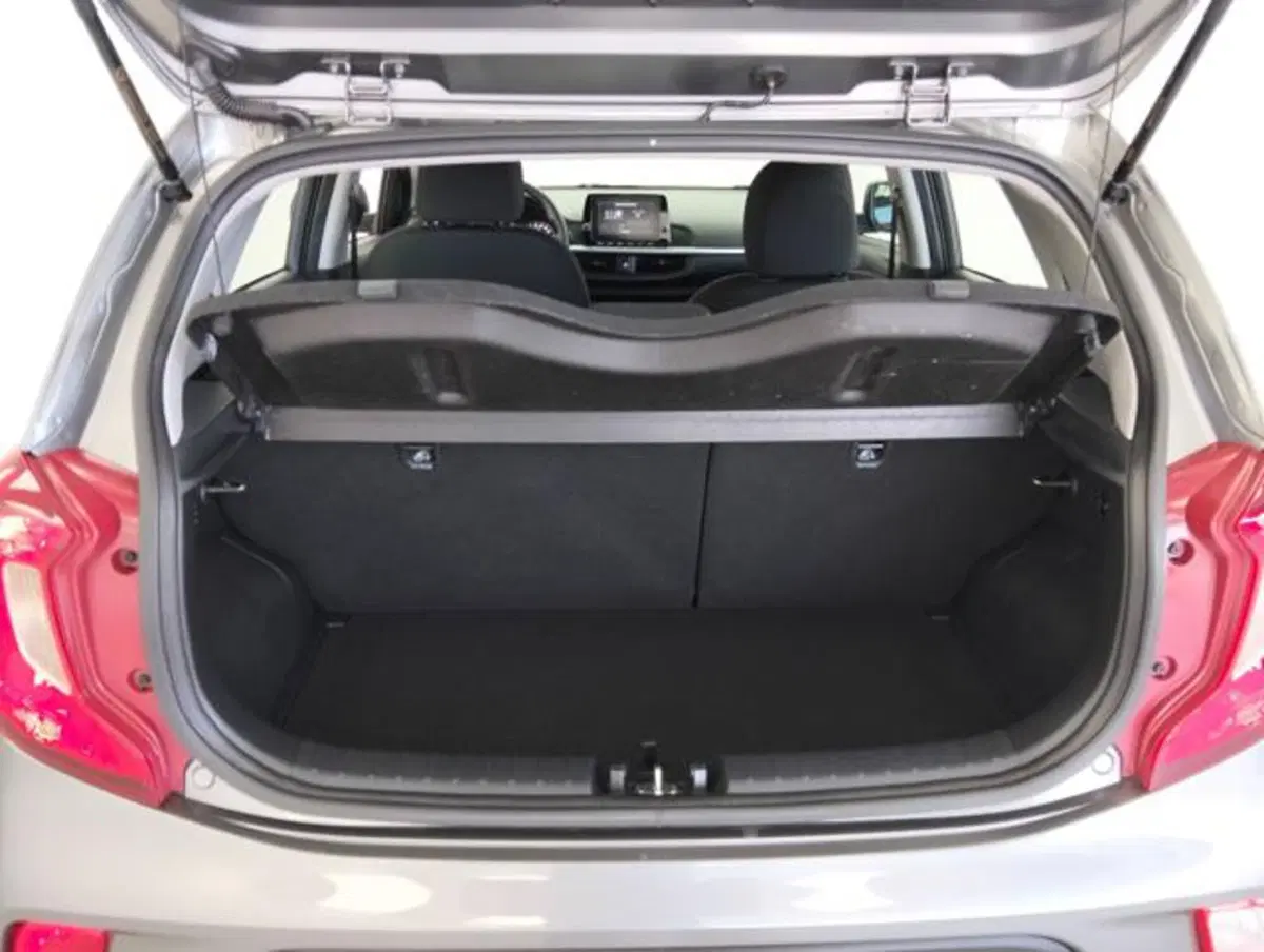 Kia Picanto usata a Como (18)
