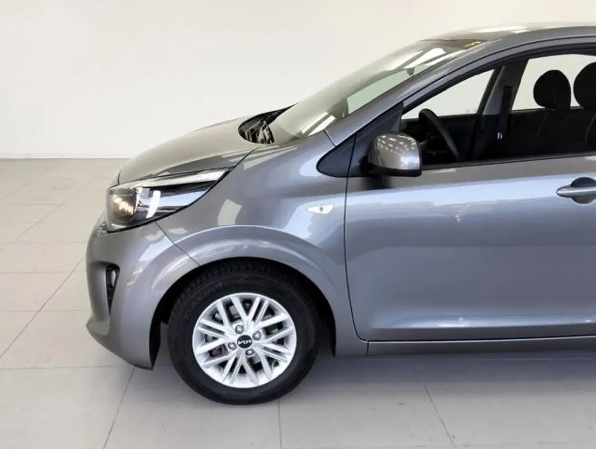 Kia Picanto usata a Como (9)