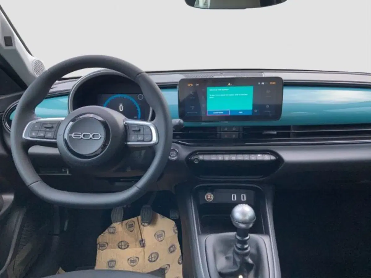 Fiat 600 nuova a Messina (14)