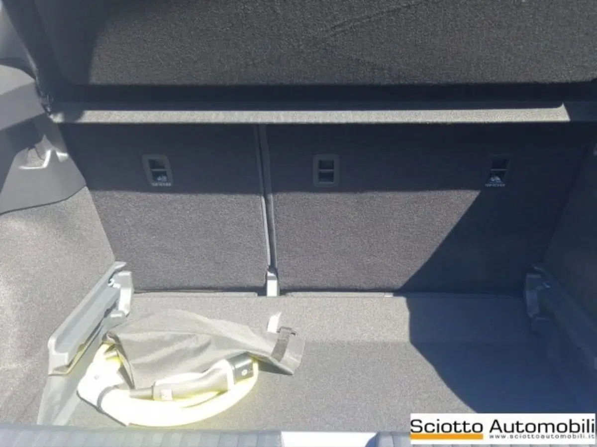 Volkswagen ID.Polo nuova a Messina (17)