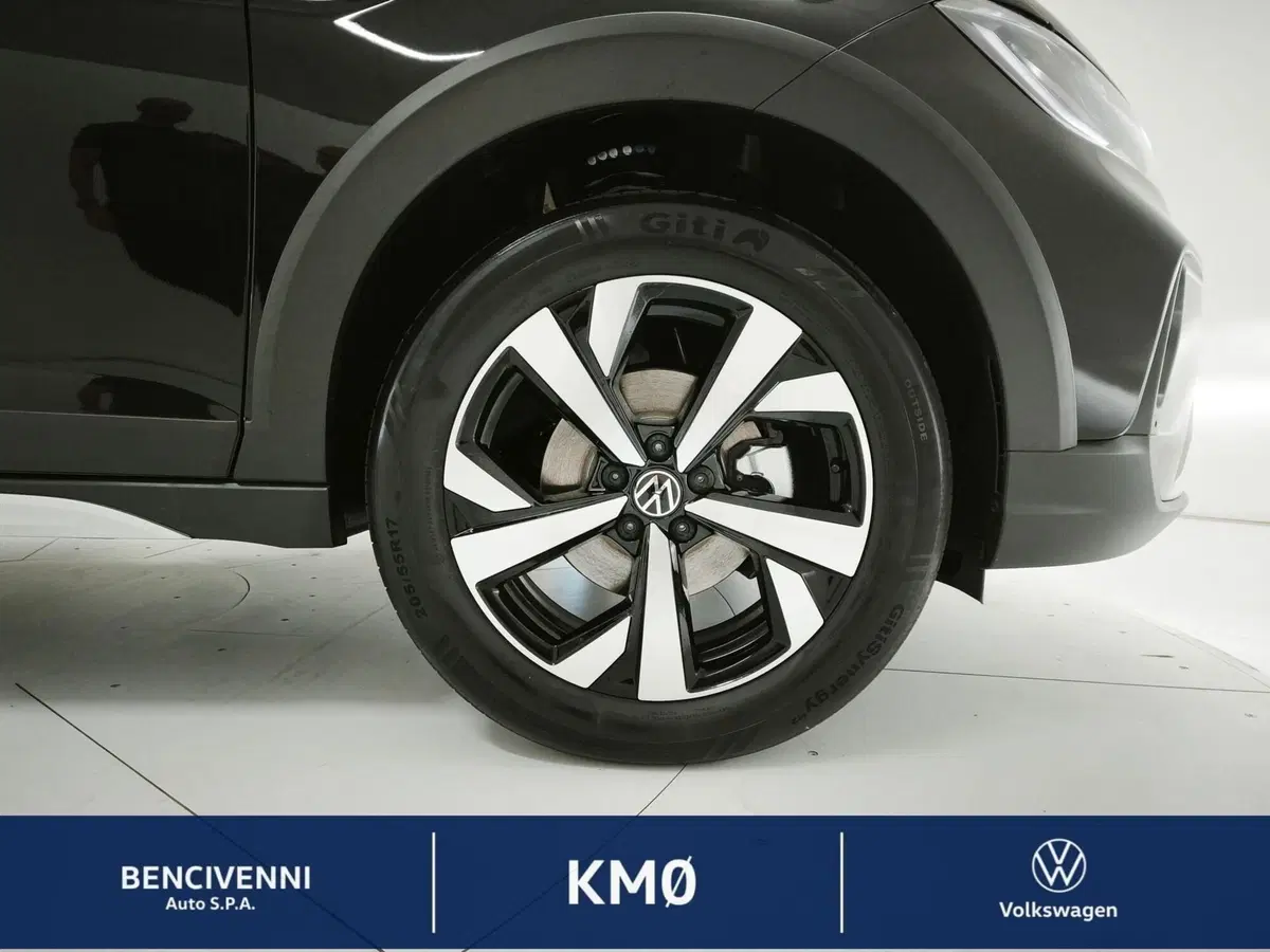 Volkswagen Taigo nuova a Catanzaro (7)