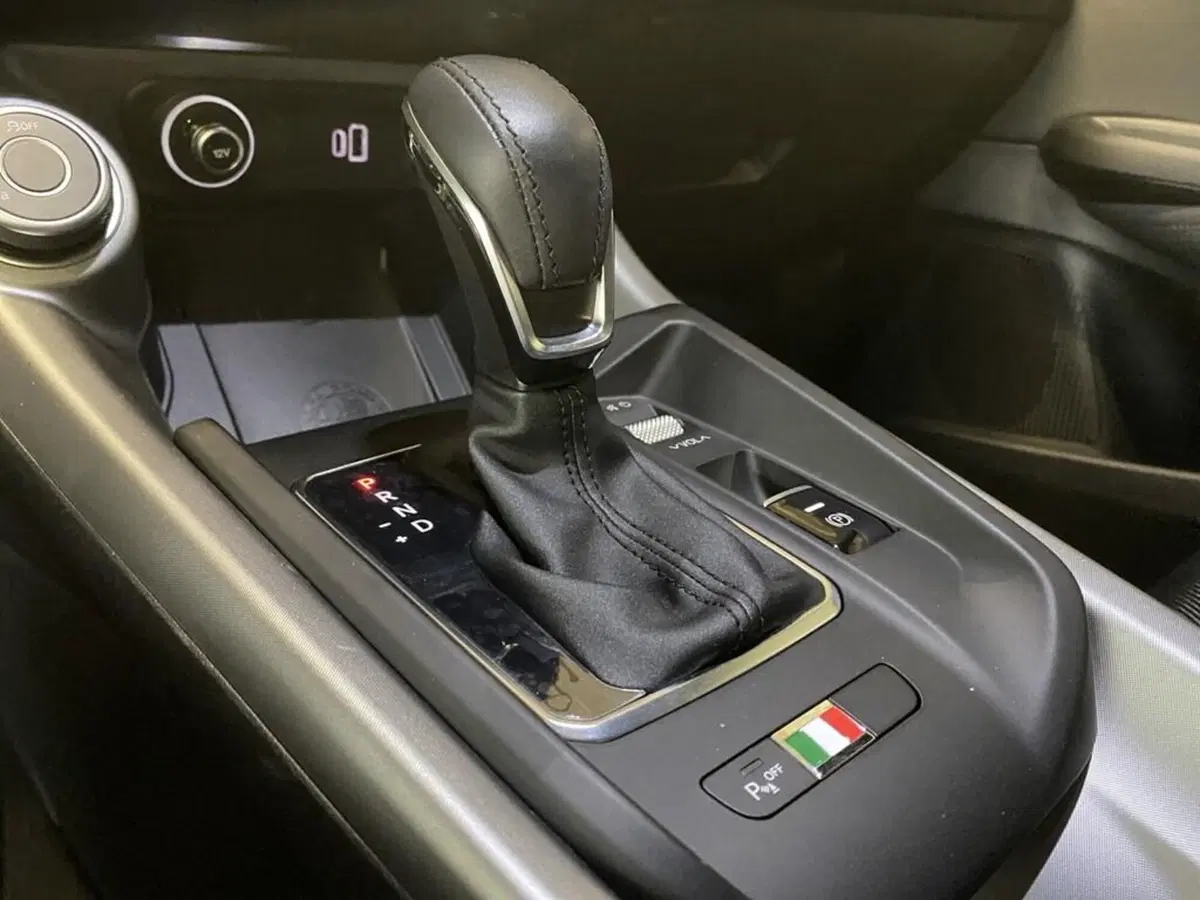 Alfa Romeo Tonale nuova a Torino (12)