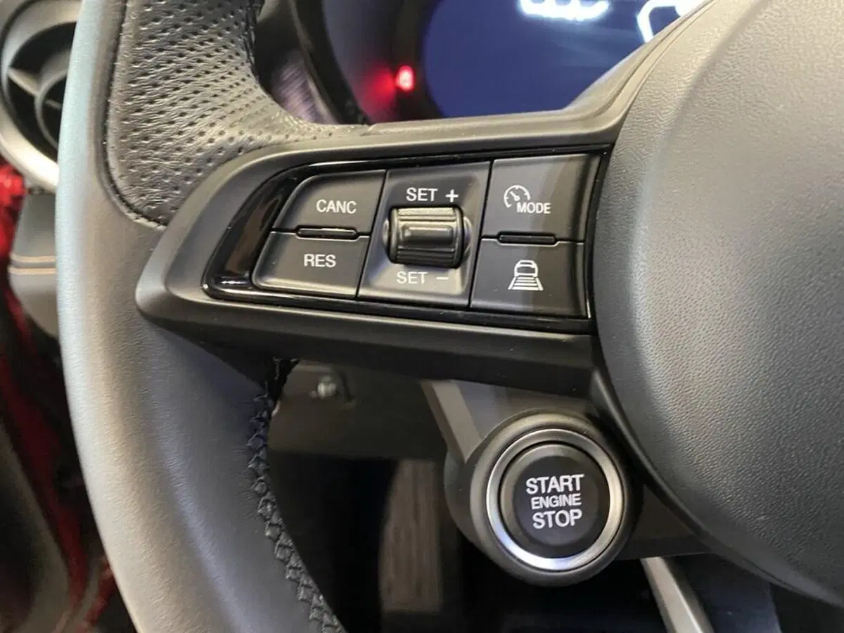Alfa Romeo Tonale nuova a Torino (13)